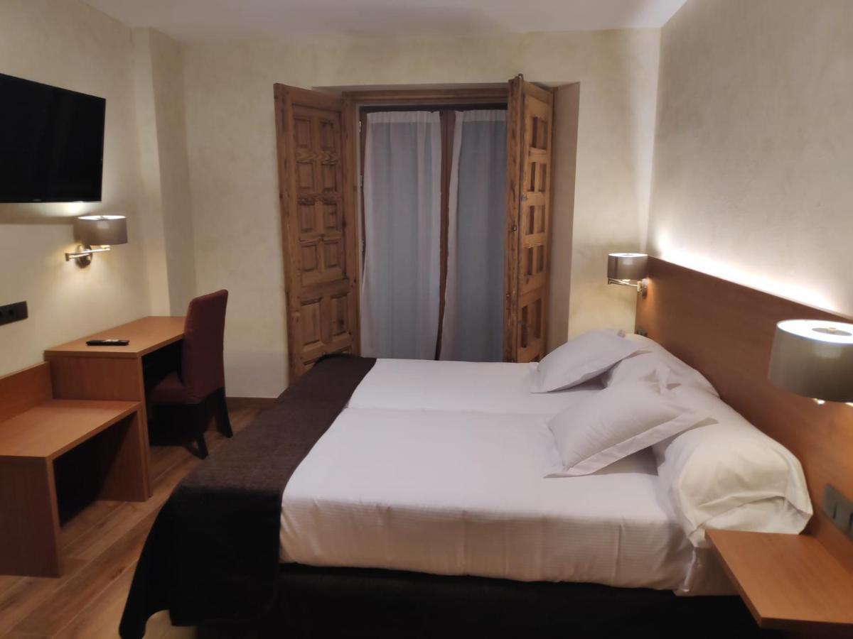 Hotel Las Leyendas อาบีลา ภายนอก รูปภาพ