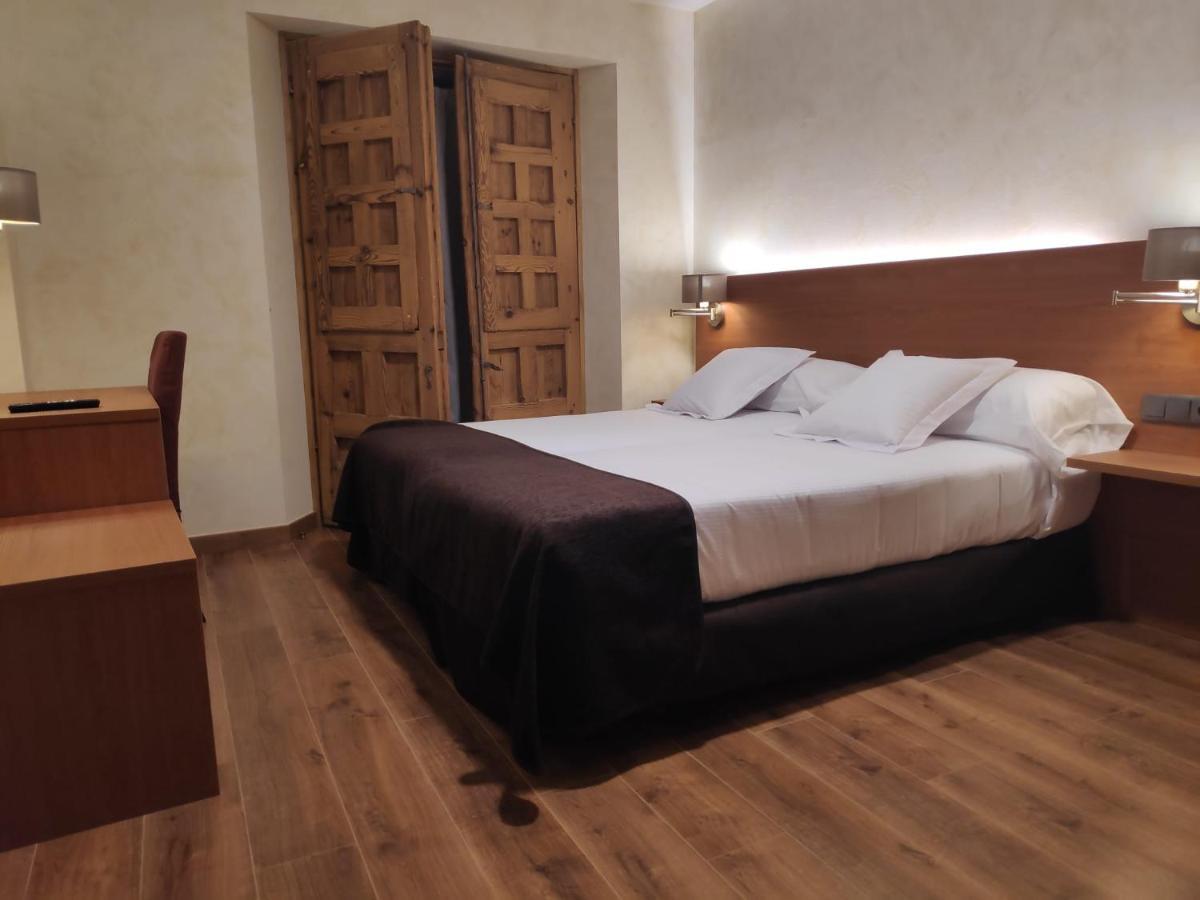Hotel Las Leyendas อาบีลา ภายนอก รูปภาพ