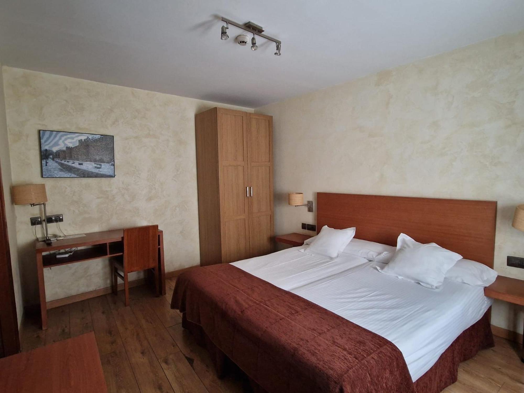 Hotel Las Leyendas อาบีลา ภายนอก รูปภาพ