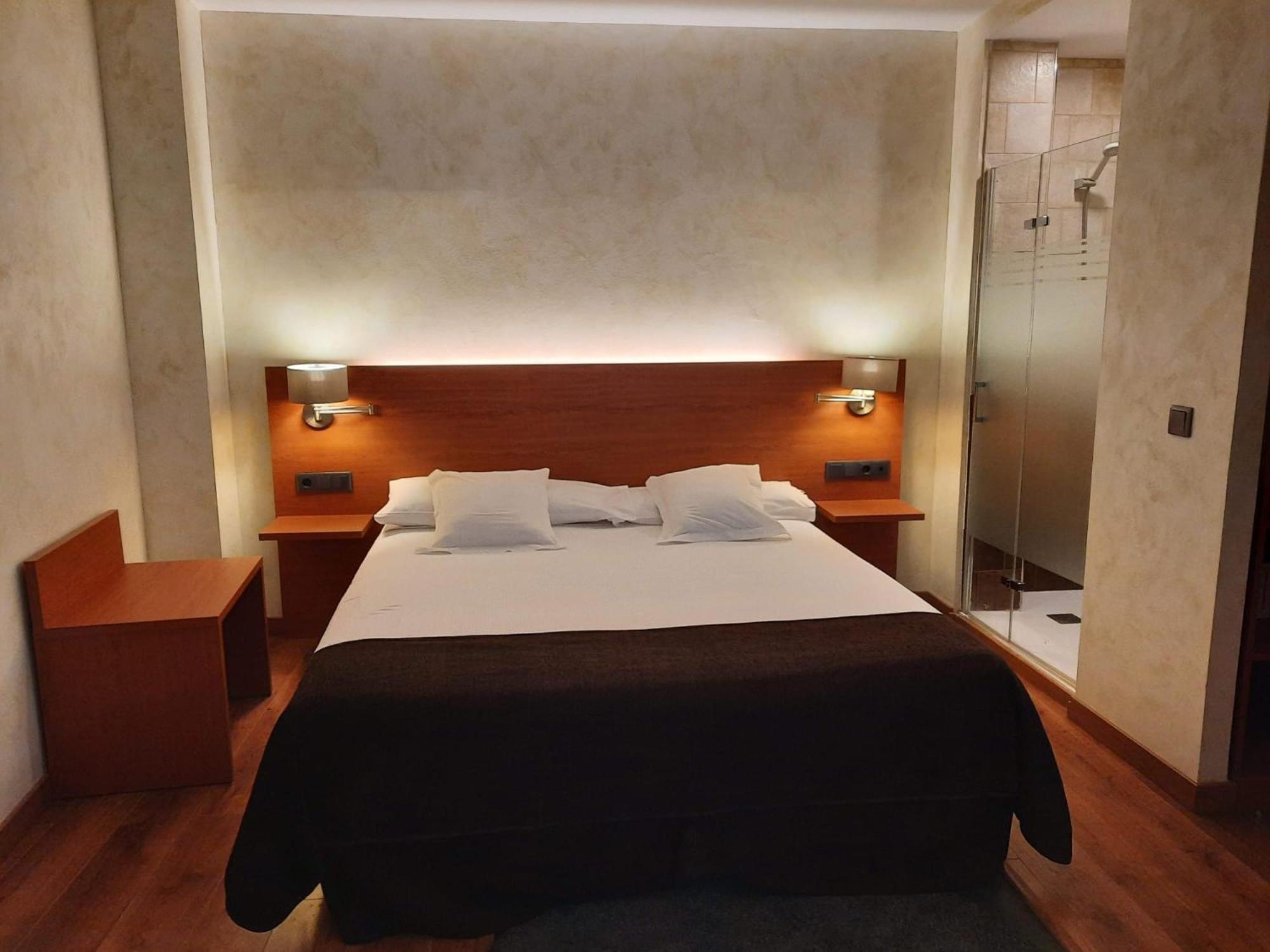 Hotel Las Leyendas อาบีลา ภายนอก รูปภาพ