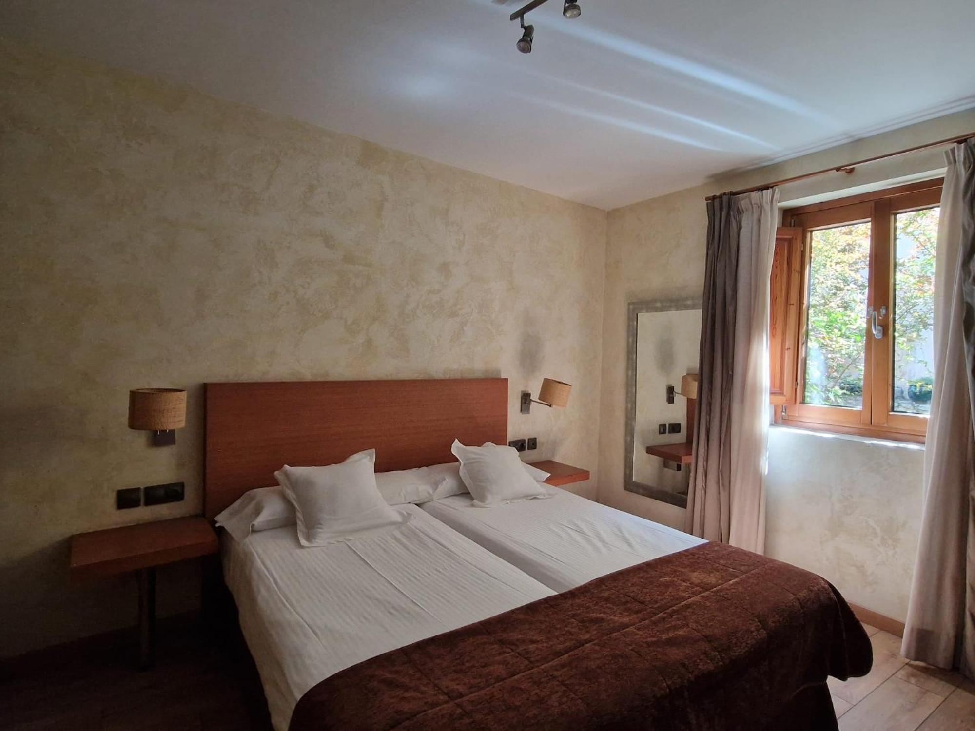Hotel Las Leyendas อาบีลา ภายนอก รูปภาพ